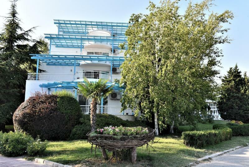 אלבנה Kaliopa Hotel מראה חיצוני תמונה